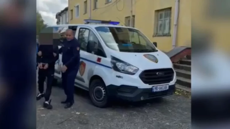 Përndoqi për 1 muaj një minorene, arrestohet 47-vjeçari në Pukë