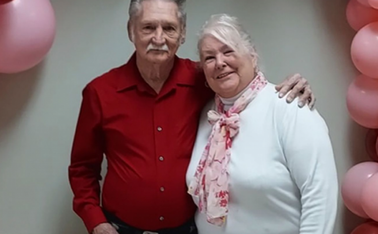 Të moshuarit vdesin të përqafuar pas goditjes së uraganit ‘Helene’