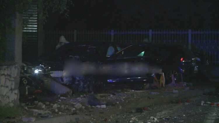 Atentati në Shkodër/ Gjendet e djegur një makinë në Grudë, zbulohen edhe dy kallashnikovë