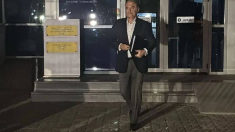 “Dëshmova për disa çështje”, Edmond Haxhinasto del pas katër orësh nga SPAK