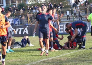 Dëmtimi i 3 lojtarëve të Vllaznisë me lëndë plasëse, Disiplina: Tirana do t’i luajë ndeshjet e mbetura pa tifozë