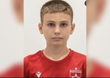 Vrasja e 14-vjeçarit, reagon shkolla ‘Fan Noli’: Nesër mësimi nis ndryshe, s’do e shohim më në bankë pas 9 vitesh