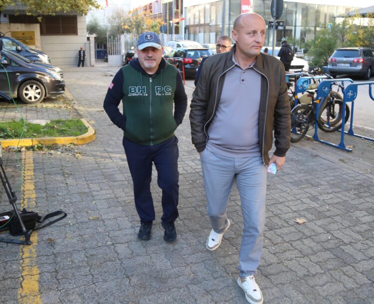 Reagon Artan Hoxha: Në mëngjes na bastisën shtëpitë, pasdite na kërkuan ndjesë