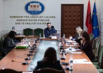 Komisioni Hetimor/ Ndreca që është nën hetim nga SPAK “pyet” ministren për “Check-up”-in dhe Sterilizimin
