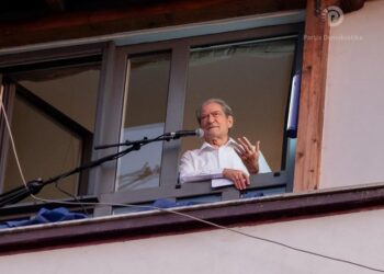 Berisha: Mos u besoni sondazheve të kontrolluara nga Rama, 1 miliard lekë mashtrime në SHBA e nxirrnin Harris fituese