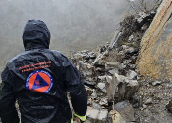 Ministria e Mbrojtjes: Situata është qetësuar, lumenjtë nën nivelin kritik