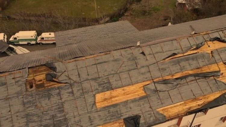 Moti i keq nxjerr jashtë funksionit spitalin e Pukës