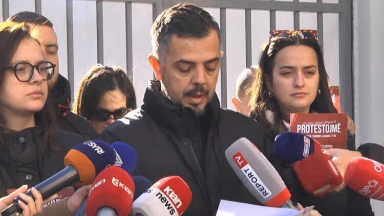 Vrasja e Martinit/ Protestë ditën e hënë në 17:00, organizatorët: Manastirliu të dorëhiqet, do konsiderojmë dhe bojkotin e mësimit