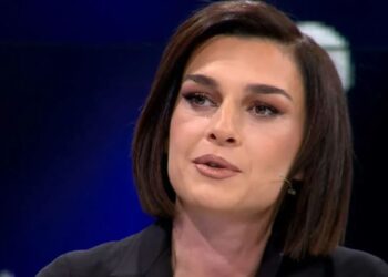 “Arrestimi në sy të fëmijës”, Elsa Lila tregon librin autobiografik që ka shkruar