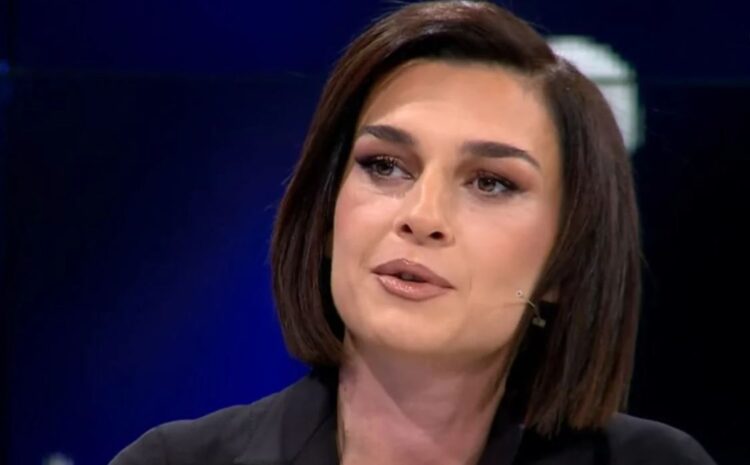 “Arrestimi në sy të fëmijës”, Elsa Lila tregon librin autobiografik që ka shkruar