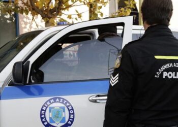 I dënuar me 2 vjet burg për plagosje, shpallet në kërkim shqiptari në Greqi