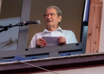 Berisha: Kemi ngjashmëri me Trump, mua më goditën kur shkoja në miting, atij kërkuan t’i merrnin jetën