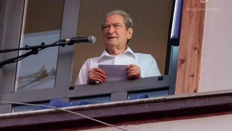 Berisha: Kemi ngjashmëri me Trump, mua më goditën kur shkoja në miting, atij kërkuan t’i merrnin jetën