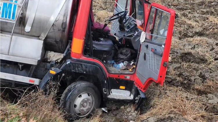 Autoboti përplaset me makinën në Fier, humb jetën çifti i bashkëshortëve (Emrat)