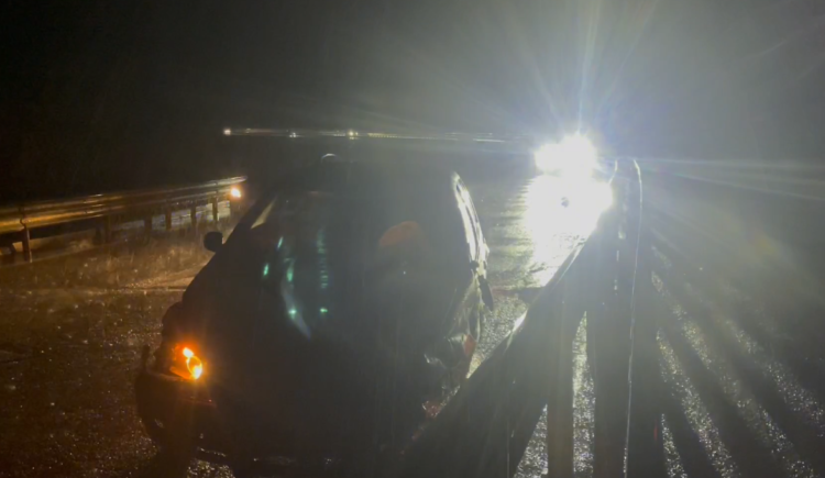 “Kastrati” nuk mirëmban Rrugën e Kombit, mjeti rrëshqet dhe del nga rruga