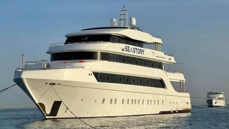 Fundoset anija turistike në Detin e Kuq, 17 të zhdukur dhe 28 të shpëtuar