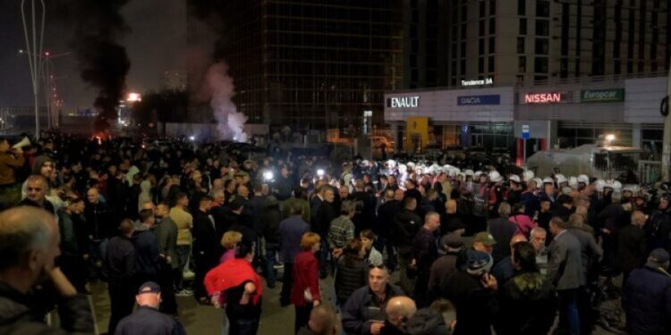 Masakra me 3 viktima, Partia Demokratike proteston sot në Shkodër