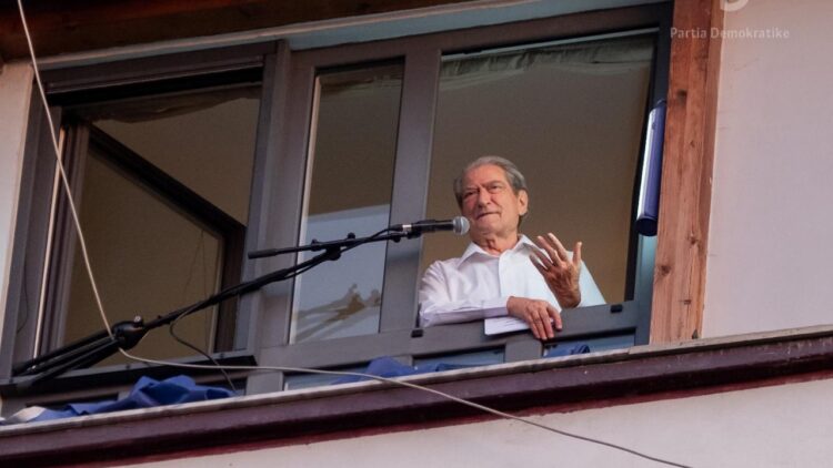 “Pse heshtin pas masakrës Rama, Beci, Hoxha?” Berisha për protestën në Shkodër: T’u dëshmojmë se nuk janë vetëm