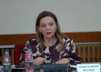 Refuzohet pyetja e Edi Ramës dhe Vilma Nushit/ PS mbyll komisionin për “Check up”, voton kundër zgjatjes së afatit