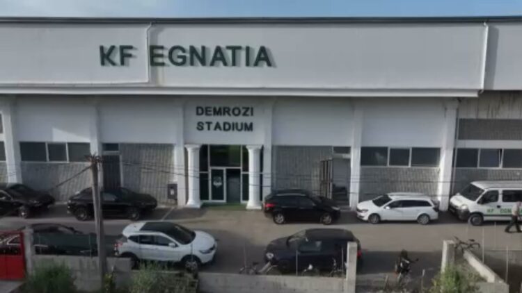 Sot luhen tri ndeshjet e Superiores, spikat Egnatia-Elbasani