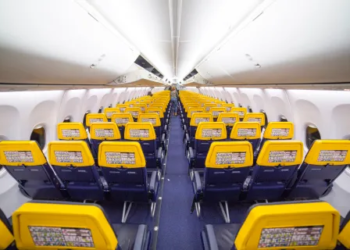 Dëshmitari: “Kaos në bord”/ Horror në fluturimin e Ryanair për në Mançester, ndërsa pasagjeri vdes