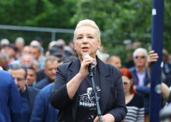 Kalaja denoncon një tjetër skandal të Veliajt, e padit në SPAK