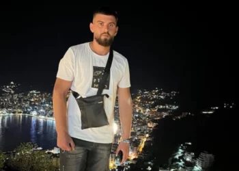 Pas aksidentit humb jetën tek Trauma 21-vjeçari që u përplas nga makina