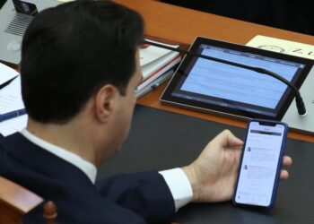 “Deputetët të deklarojnë nëse kanë përdorur Sky Ecc dhe Encrochat”/ PD propozon ndryshime në rregulloren e Kuvendit