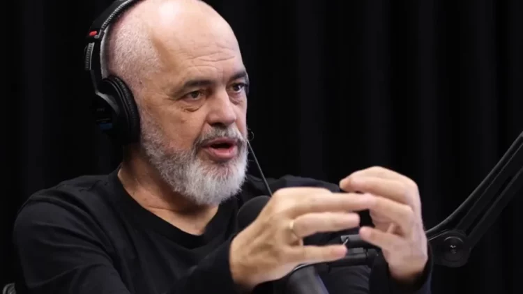 Largimi nga politika? Rama: Jam menduar disa herë, por kam “hallin” e popullit…