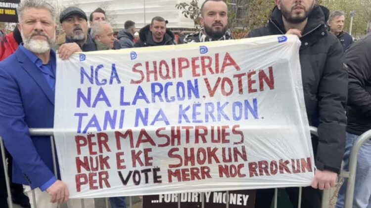 Takimi i Ramës me shqiptarët e Londrës, reagon Mediu: Një teatër absurd