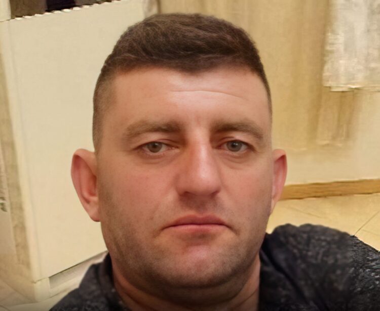 U godit me thikë në qafë nga Çami, Mandarina Çela: Më kërkoi marrdhënie se*suale