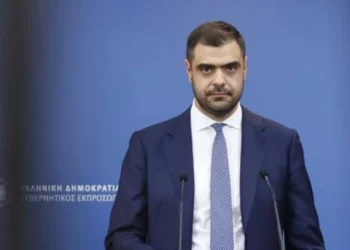 “Vorio Epiri ka vdekur”/ Athina kërcënon: Rruga e Shqipërisë drejt BE kalon nga Greqia