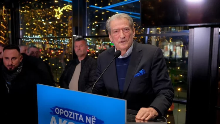 Berisha në Kamëz: Ne jemi të bashkuar, ata po i nxjerrin sytë njëri-tjetrit