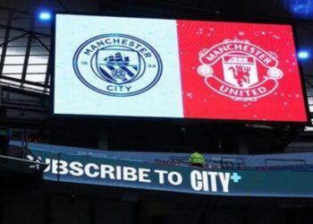 Tragjike në Angli, tifozi sëmuret në stadium gjatë derbit City-United dhe ndërron jetë