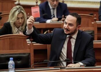 Letër nga qelia 6/ Kanabisi kalon me duartrokitje, mandarinat kthehen në heshtje…