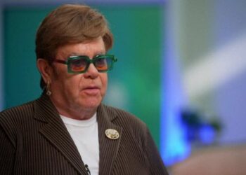 Elton John humb shikimin