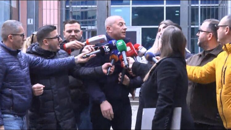 Kryebashkiaku socialist i Devollit 2 orë në SPAK: Mu komunikua përfundimi i hetimeve, nuk jap dorëheqjen