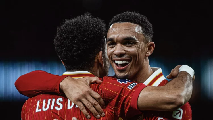 Liverpool rikthehet galaktik, bën ligjin ndaj Tottenham në Londër. 9 gola të shënuar