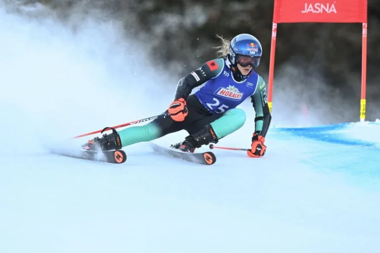 Colturi sërish në “top-10”, renditet në vendin e tetë në garën e sllallomit në pistën e Killington