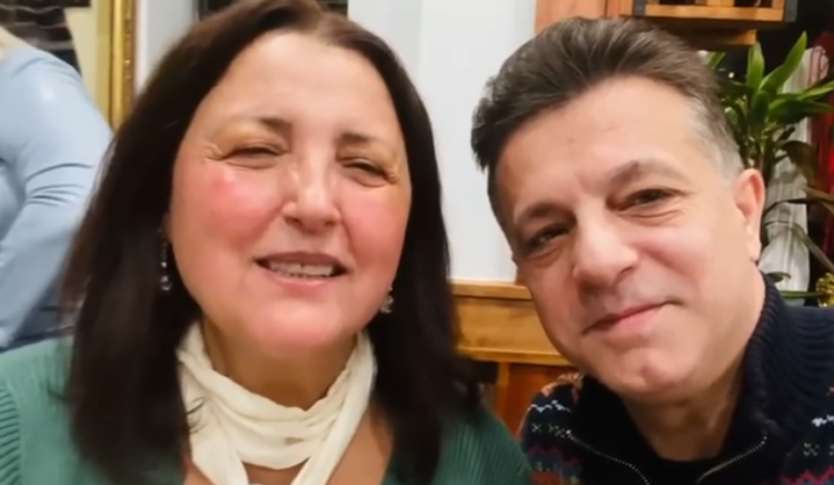 VIDEO/ U tha se nuk dinte shqip, Parashqevi befason me shqipen e kulluar për Krishtlindje