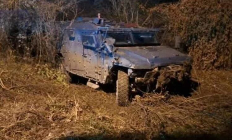 Aksidentohet autoblindi në veri të Kosovës, lëndohen 8 policë