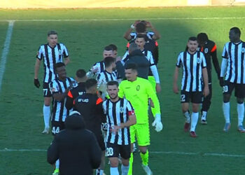 Tre pikë të arta për Laçin, Tirana zhytet në zonën e rënies nga kategoria