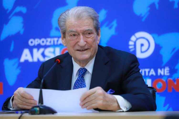 Mbyllja e Tik Tok/ Reagon Berisha: Rama është xhelat i fjalës së lirë, u tmerrua nga…