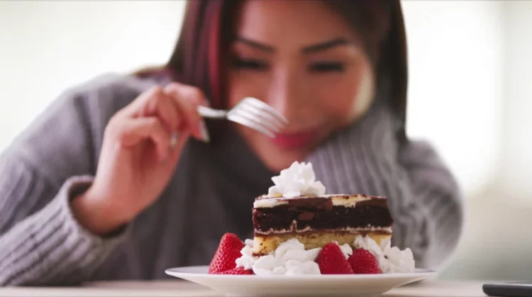 Efektet anësore në organizëm nëse konsumoni çdo ditë ëmbëlsira