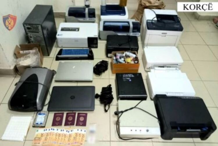 U arrestua në 2023, Prokuroria e Korçës çon për gjykim falisifikatorin e dokumentave (Emri)