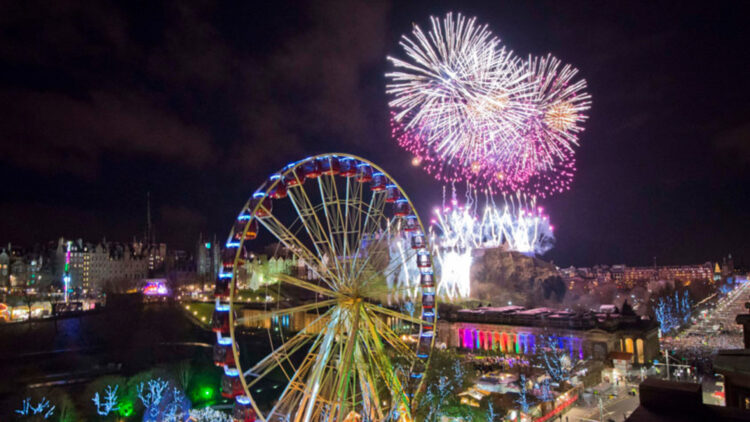 Mot i keq në Britani, anulohen festimet për natën e ndërrimit të viteve