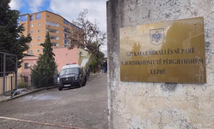 Deri në 1 vit për të marrë një vendim’, Dhoma Avokatisë denoncon kaosin në Gjykatën e Lezhës