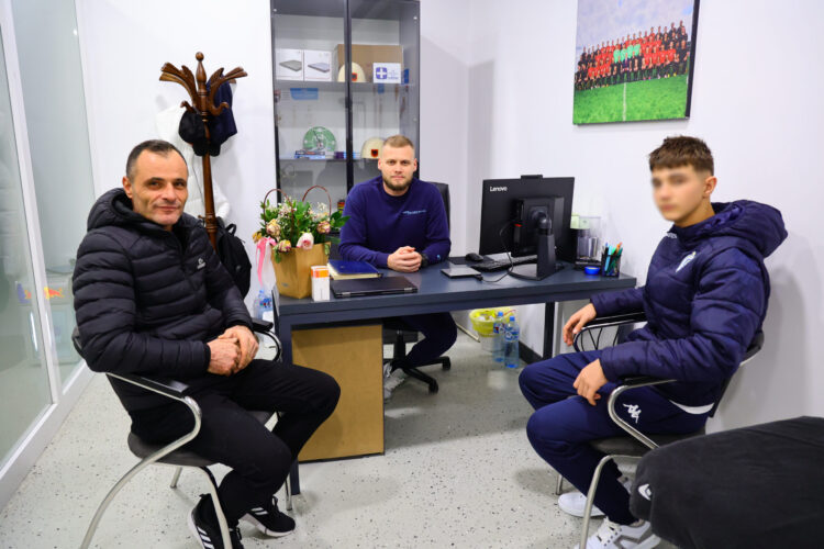 Federata e Futbollit ofron trajtim të specializuar për Luis Meçjan