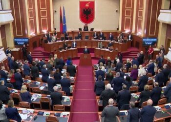 Berisha ngre Kuvendin në këmbë, kërkon një minutë heshtje në nder të Sami Repishtit