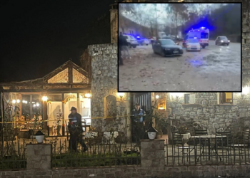 Dinamika e vrasjes! Autori dhe viktima miq! Dedja u ngrit për ta përqafuar, 27-vjeçari e qëlloi